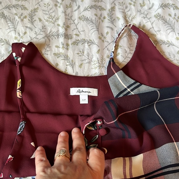 Top, size small Reitmans - Picture 3 of 5